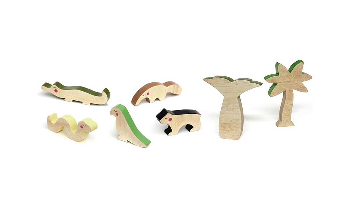 Rainforest shop animal figures