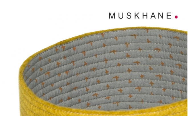 cestas infantiles reversibles de fieltro amarillo M por Muskhane