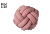 coussin enfant knot rose par Design House Stockholm