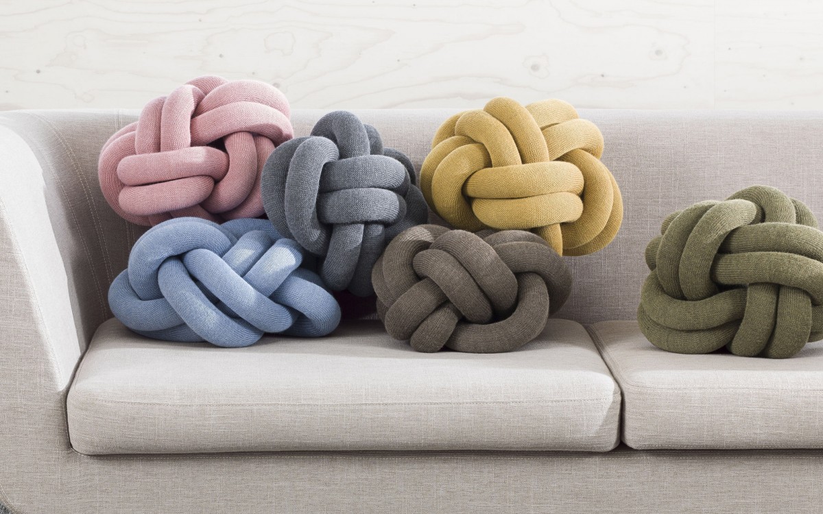 knot cushion (grey)