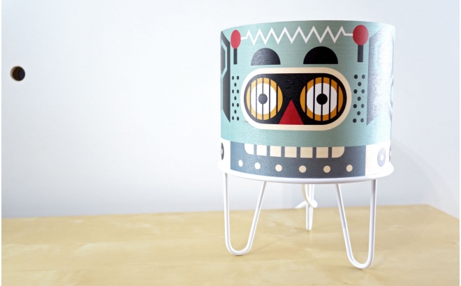 lámpara infantil Minilum Robot, madera y metal blanco