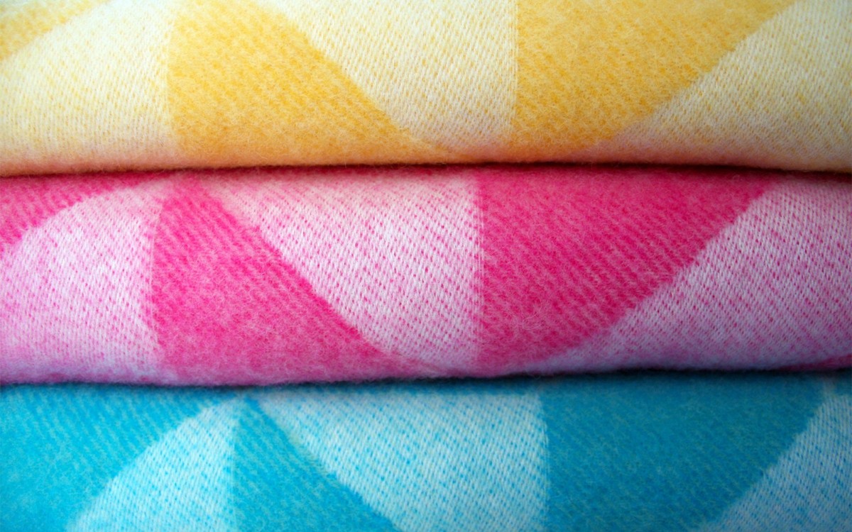 wool blanket twist a twill (pink)