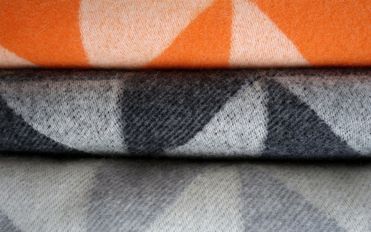 wool blanket twist a twill (orange)