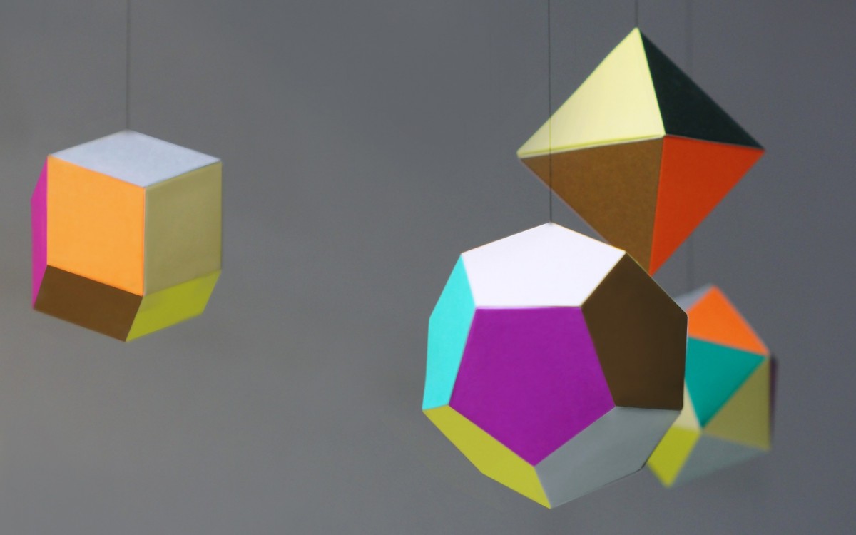 geometric mobile Themis