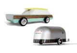 Woodie revisitée et caravane Airstream par Candylabtoys