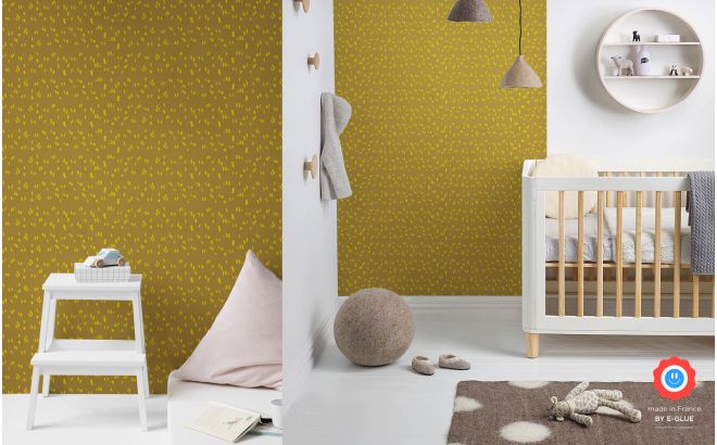 papel pintado gráfico infantil mostaza y amarillo para habitación infantil moderna