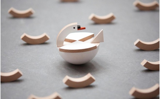 juguete cisne de madera blanco Labu por Kutulu design