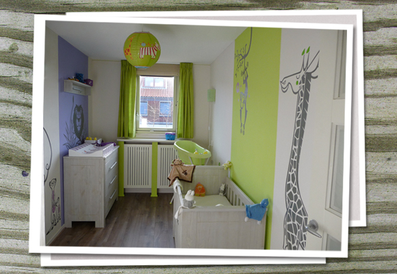 E-GLUE WALL STICKERS // jungle themed wall decals for kids room