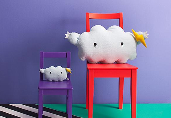 muñecos y cojines nubes para bebés y habitaciones infantiles por Noodoll