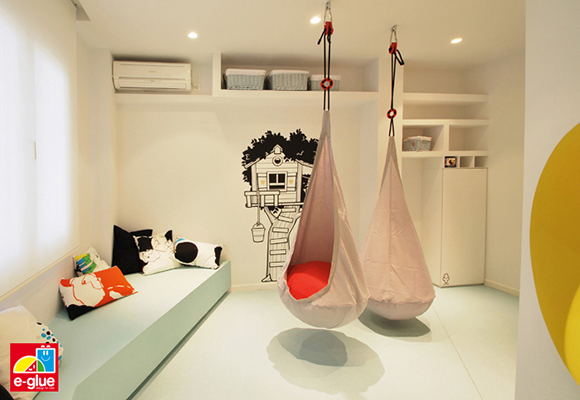 Vinilos Infantiles E-Glue, decoraciones de oficina pediatria por el estudio de arquitectura Block722+