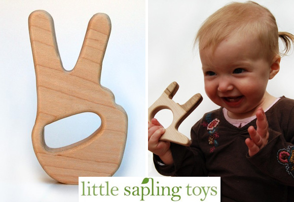 LITTLE SAPLING TOYS // little hand peace sign teething toy