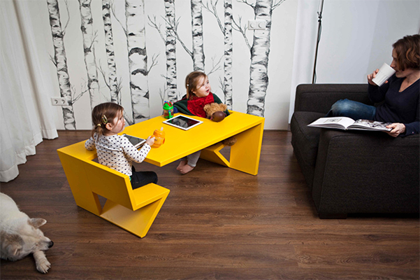 Unfold, two seater kids table