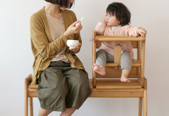 beautiful children's toys and furniture (desk, high chair, bench, sofa) by Take G