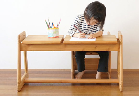 hermosos figuras y muebles de madera infantiles (escritorio, silla bebé, banco, sofá) por Take G